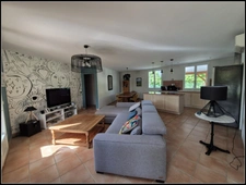  À vendre en exclusivité – Maison de plain-pied 6 pièces, 4 chambres dont une suite parentale, garage, jardin et terrasses – Moncrabeau 47600