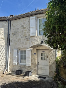 Charmante maison en pierre – vue campagne et douceur de vivre gersoise