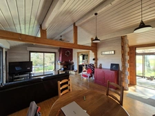 Nature préservée, authenticité, prairies, lac, bois, logements indépendants, une perle rare!