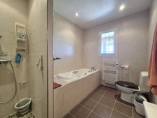 Maison contemporaine de plain-pied avec vue dominante, 4 chambres– Saint-Puy (32310)