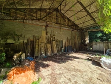 EXCLUSIVITÉ – Propriété de charme à vendre à 2 km de Fourcès (32250) – Site naturel exceptionnel avec bois privé, étang, source et dépendances