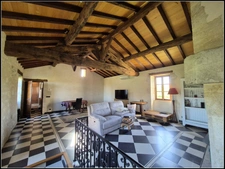 Maison en pierre avec gîte et dépendances – Un havre de paix à La Romieu