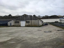 Local/bureau à vendre DOUARNENEZ (29)
