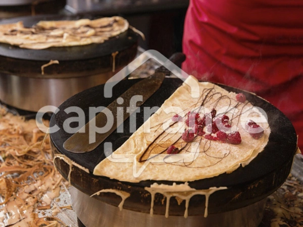 Fonds de commerce de crêperie avec licence IV a forte rentabilité à vendre proche de QUIMPER (29)