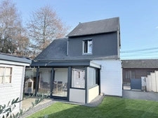 SAINT-NICOLAS-D’ALIERMONT – BELLE MAISON DE PAYS ENTIÈREMENT RÉNOVÉE – 3 CHAMBRES – JARDIN