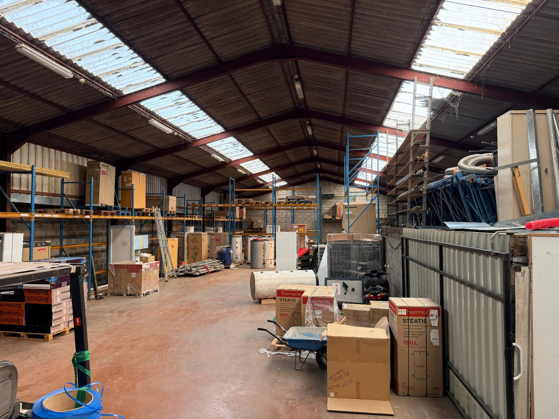 5 pièces 650 m² · à Rouxmesnil Bouteilles · 650 m² · 274 000 €