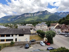 Appartement 3P de 73.30 m2 (88.87 m2 au sol) à louer plein centre de Saint Laurent du Pont