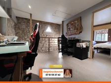 Centre village St Joseph de Rivière, très belle maison en pierre 110 m2 habitables avec terrain de 1 065 m2