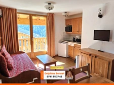 Valfréjus, appartement 3P/ T3 de 32 m2 en dernier étage d'un chalet bord piste de ski