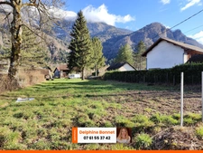 Saint Joseph de Rivière, beau terrain à bâtir de 600 m2 au sein d'un hameau