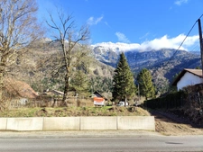 Saint Joseph de Rivière, beau terrain à bâtir de 600 m2 au sein d'un hameau