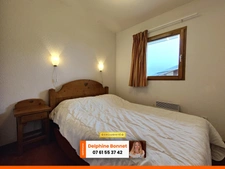 Bel appartement 2P/ T2 de 28 m2 avec grand balcon dans un chalet, au pied d'une piste