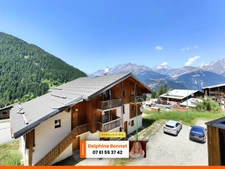 Bel appartement 2P/ T2 de 28 m2 avec balcon en dernier étage d'un chalet, au pied d'une piste