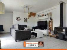 Maison récente 5P 109 m2 avec terrain de 950 m2 au calme sur les hauteurs des Echelles 