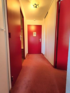 Bel appartement 2P/ T2 de 28 m2 avec balcon en dernier étage d'un chalet, au pied d'une piste
