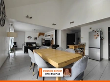 Maison récente 5P 109 m2 avec terrain de 950 m2 au calme sur les hauteurs des Echelles 