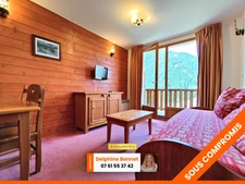 Bel appartement 2P/ T2 de 28 m2 avec balcon en dernier étage d'un chalet, au pied d'une piste