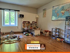 Maison en pierre pleine de charme avec terrain bucolique à Saint-Aupre, 15 min de Voiron