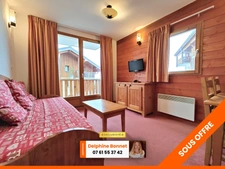 Bel appartement 2P/ T2 de 28 m2 avec grand balcon dans un chalet, au pied d'une piste