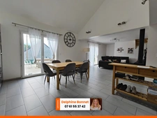 Maison récente 5P 109 m2 avec terrain de 950 m2 au calme sur les hauteurs des Echelles 