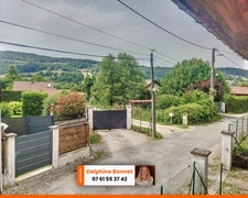 Centre village de Saint Joseph de Rivière, maison de village 3 pièces 69 m2 avec jardin et parking couvert