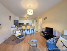 DINARD – RUE GARDINER :Appartement entièrement rénové avec terrasse plein ouest et parking en sous-sol