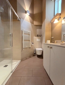 Rennes – Place du Parlement de Bretagne  Appartement exceptionnel de 103 m², rénové avec éclat – Ascenseur et cave