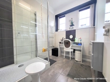 Coeur de St Malo  Saint Servan, Appartement T3 de 88m² entièrement rénové dans belle copropriété bien entretenue