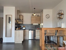 Dinard Médiathèque, appartement T2 de 50.08 m² exposé Sud Est au quatrième étage avec ascenseur. Cave et garage