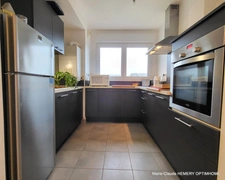 Dinard centre : Appartement T3 de 83m² - 3ème étage avec ascenseur- Résidence récente. Vendu avec un parking 