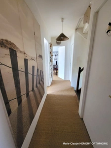 Pleurtuit coté Dinard, maison en pierre  de 129m² offrant un superbe séjour, 4 chambres, un bureau et joli jardin sud.