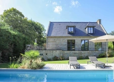 Dinard, La vicomté, Maison pierre rénovée de 147m² , 5 chambres sur jardin  avec Ligne de nage. Studio de 30m²