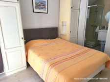 Maison de 101.52 m² plus une véranda de 14.50m² sur jardin clos de 552 m², 4 chambres. plages et commerces à pied