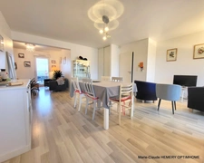 Dinard centre : Appartement T3 de 83m² - 3ème étage avec ascenseur- Résidence récente. Vendu avec un parking 