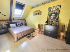 Pleurtuit coté Dinard, maison en pierre  de 129m² offrant un superbe séjour, 4 chambres, un bureau et joli jardin sud.