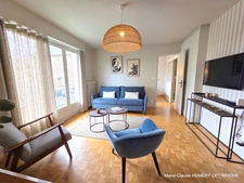 Dinard, Marché, au calme, T2 rénové de 48m² avec grand balcon et cave. Plages et commerces à pied