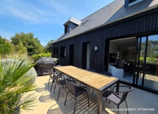Dinard, Thalassothérapie, belle Villa BBC de 202m² sur parcelle de 400 m² clôturée et paysagée. Rénovation récente de qualité.