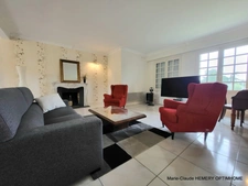 Dinard, Le Prieuré, Villa de caractère de 270m² , chambre en suite au RDC sur son parc clos arboré de 3000m². Garages