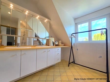Villa parfaitement entretenue de 296m² avec de jolis points de vue sur la plage de l'Ecluse et Saint Malo