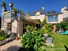 Dinard, college,plages et commerces, jolie maison de 149m² offrant sur jardin clos une véritable maison de famille