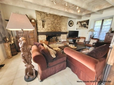 Pleurtuit coté Dinard, maison en pierre  de 129m² offrant un superbe séjour, 4 chambres, un bureau et joli jardin sud.