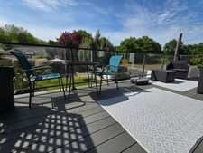 Univers champêtre pour cette jolie Propriété de 129m² rénovée avec soin sur jardin de 937m² , appartement indépendant.