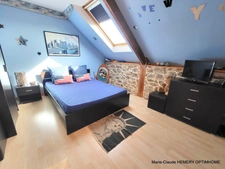 Pleurtuit coté Dinard, maison en pierre  de 129m² offrant un superbe séjour, 4 chambres, un bureau et joli jardin sud.