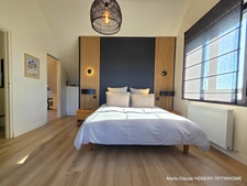 Dinard, Thalassothérapie, belle Villa BBC de 202m² sur parcelle de 400 m² clôturée et paysagée. Rénovation récente de qualité.