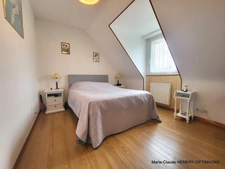Dinard: Maison de 89m² avec garage sur jardin clos de 353m². 4 chambres. plages et commerces à 15 minutes à pied