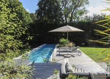 Dinard, La vicomté, Maison pierre rénovée de 147m² , 5 chambres sur jardin  avec Ligne de nage. Studio de 30m²