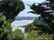 Villa parfaitement entretenue de 296m² avec de jolis points de vue sur la plage de l'Ecluse et Saint Malo