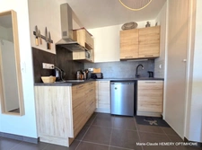 Dinard Médiathèque, appartement T2 de 50.08 m² exposé Sud Est au quatrième étage avec ascenseur. Cave et garage