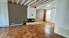 Maison bourgeoise avec jardin intimiste, garage, piscine