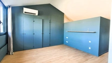 Maison bourgeoise avec jardin intimiste, garage, piscine